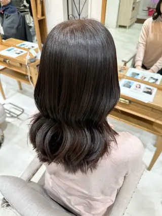 セミロング カラー enne所属・enne こさかのヘアスタイル