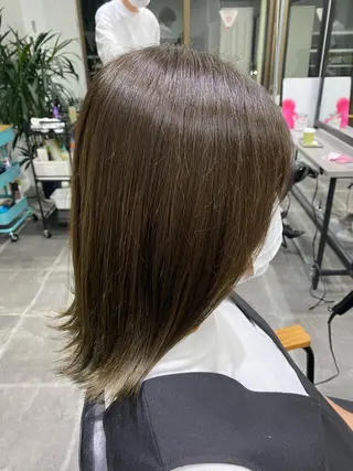 ミディアム カットモデル/ 吉本　彩夏のヘアスタイル