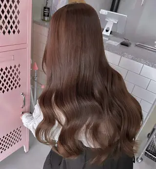 ロング カラー ヘアアレンジ 透け上品ハイトーン 職人ゆうと🤍のヘアスタイル