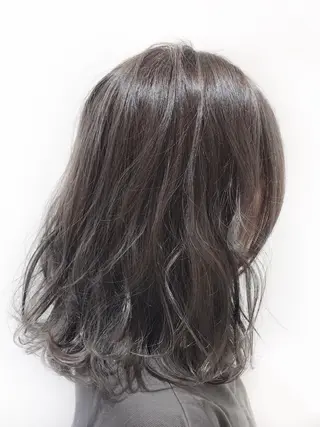 ミディアム 透明感カラー 金村真子のヘアスタイル