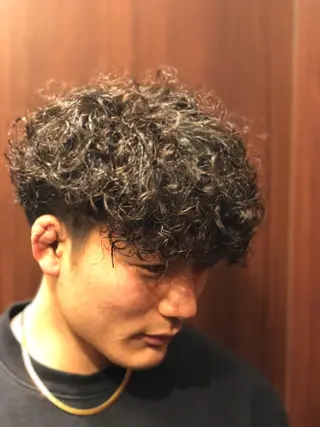 パーマ メンズ ヒロ銀座所属・横浜 ヒロ銀座　米村克麻のヘアスタイル