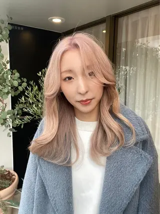 セミロング カラー 本格韓国ヘア🇰🇷 【uni】キューさんのヘアスタイル