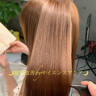 セミロング ディレクター鮫島 俊介のヘアスタイル