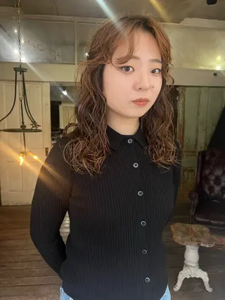 ミディアム ハイトーン/顔まわり レイヤー/YUKAのヘアスタイル