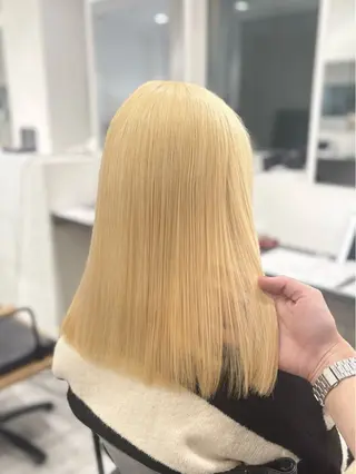 セミロング カラー GaKu/ハイトーン /ブリーチ/ブロンドのヘアスタイル