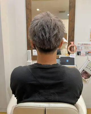 カラー 🌈ハイトーン/ ワタル🌈のヘアスタイル