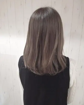 ミディアム カラー 西川 敏夫のヘアスタイル