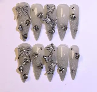 ネイル 菲菲ネイルサロン所属・FF フィフィネイルサロンのネイルデザイン