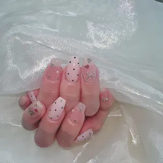 ネイル DOMI　NAIL 💅🏻のネイルデザイン