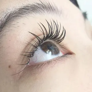 マツエク・マツパ atelier Charmemu所属・𝕋𝕆ℙアイリスト sanaeのマツエク・マツパデザイン