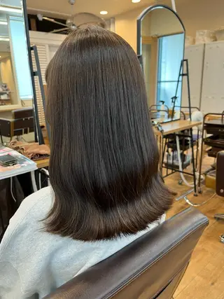 ミディアム カラー yuri🌼 NUMBER 天王寺のヘアスタイル