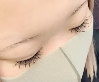 マツエク・マツパ Nordlys Room所属・やまにたゆか🌿 Nordlysのマツエク・マツパデザイン