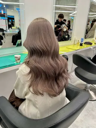 ロング カラー ヘアアレンジ トレンドモテカラー 🩷色落ちまで可愛くのヘアスタイル