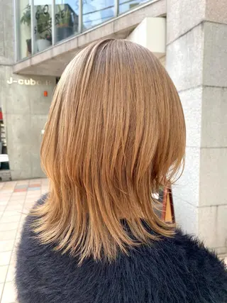 ミディアム カラー タカノ ノゾミのヘアスタイル