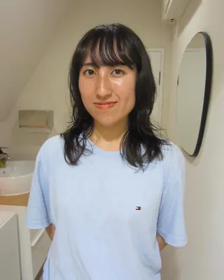 ミディアム パーマ pu+on. nailworks所属・fuyumi / ニュアンスネイルのネイルデザイン