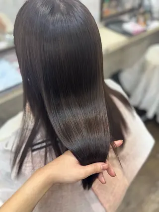 セミロング 田子🦋ハイトーン 🫐耳つぼジュエリーのヘアスタイル