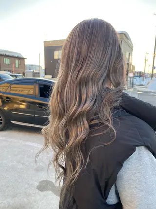 ロング 神 海沙貴のヘアスタイル