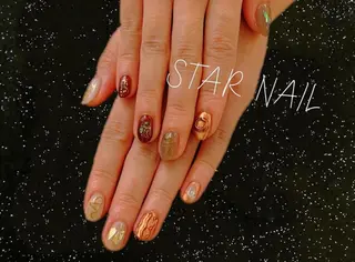 ネイル STAR NAIL所属・STAR NAILのネイルデザイン