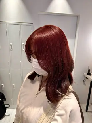 ミディアム カラー ひかり iconのヘアスタイル