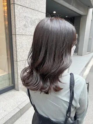 ロング カラー ノイシキ サキのヘアスタイル