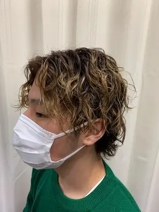 ミディアム パーマ メンズ labyrinthノーブル所属・メンズ特化西村 雄太のヘアスタイル