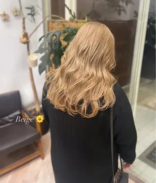 ロング カラー シミズ カエデ🍁のヘアスタイル