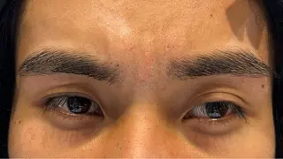 vetica所属・オオヒラ ユウの眉毛・アイブロウイメージ