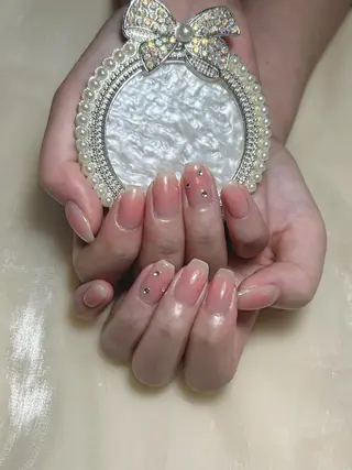 ネイル U·Mi nail salon所属・U·MI 長さ出し専門店のネイルデザイン