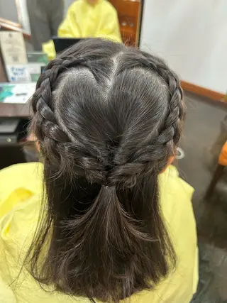 ヘアアレンジ キッズ 坂本 瑞季 🤍 髪質改善のヘアスタイル