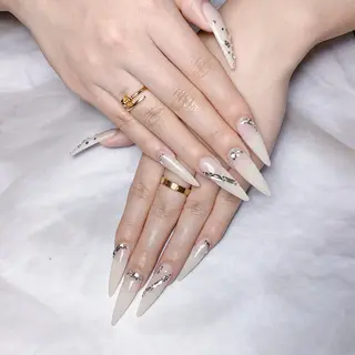 ネイル 🌈Yun nail hyejin💋のネイルデザイン