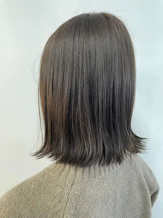 ミディアム die schere Lob所属・脱白髪染め 木内優作のヘアスタイル