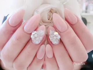 ミディアム ネイル Grantulle nailのネイルデザイン