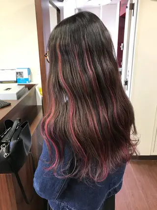 ロング カラー ヘアアレンジ メンズハイトーン メンズバレイヤージュのヘアスタイル