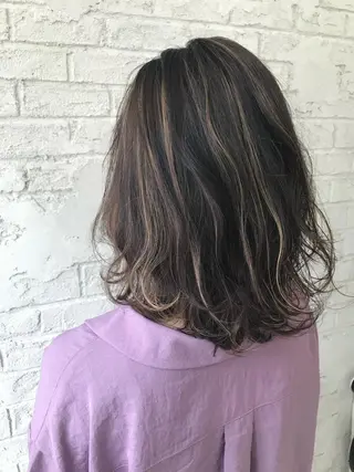 ミディアム 🇺🇸ハイライト特 化美容師🇺🇸漆沢のヘアスタイル