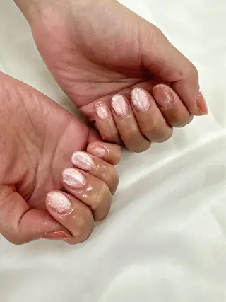 ネイル カラーズビューティサロン所属・石井 桃子のネイルデザイン