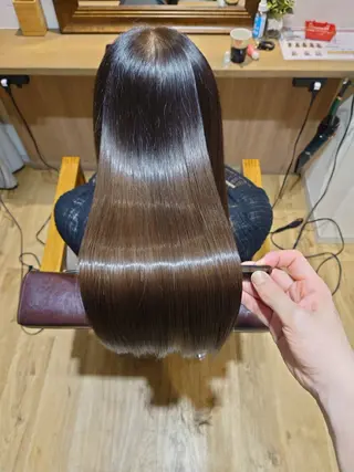 ロング youres センター南所属・今満 精二のヘアスタイル