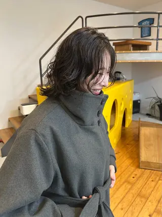 ミディアム パーマ Salt所属・【Salt】 ミオリのヘアスタイル