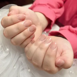 ネイル EmaNail天満橋店所属・EmaNail Risaのネイルデザイン