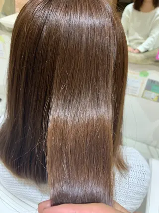 セミロング カラー 松吉 純平のヘアスタイル
