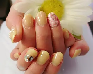 ネイル fujinail(バーバーフジノ)所属・藤野 智美のネイルデザイン