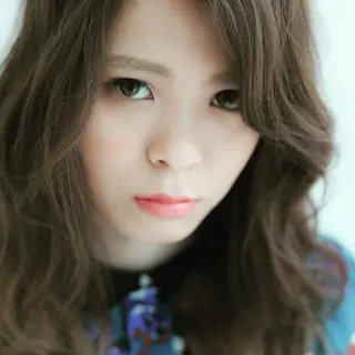 セミロング カラー パーマ ヘアアレンジ 山北 咲子のヘアスタイル