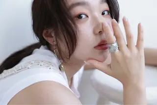 ミディアム みのり 《BASE.》のヘアスタイル