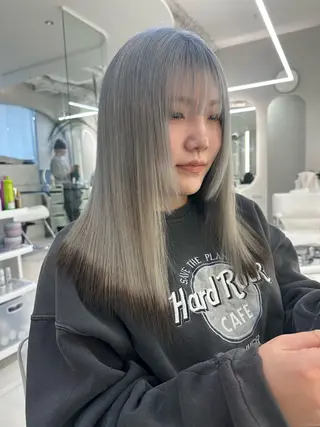 セミロング ハイトーンボブ Mizuki.のヘアスタイル