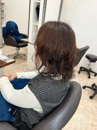 ミディアム 小泉 加那のヘアスタイル