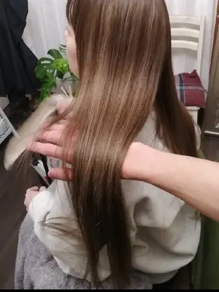 ロング カラー D/i所属・4店舗フリーランスⅠ Y/no〈夜のスパ〉のヘアスタイル