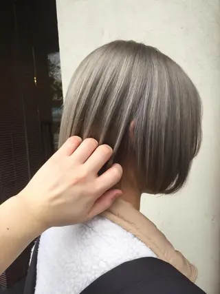 ショート カラー 髪質改善/痛ませ ないカラー/西村航大のヘアスタイル