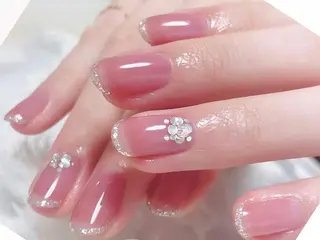 ネイル ゲン レイカのネイルデザイン