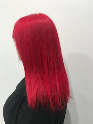 セミロング カラー Kro ハイトーン×ブリーチのヘアスタイル