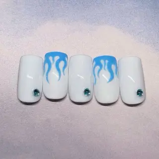 ネイル Pins16所属・Hi-Ko 🍒のネイルデザイン