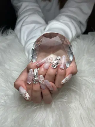 ネイル 井尻 紗菜のネイルデザイン